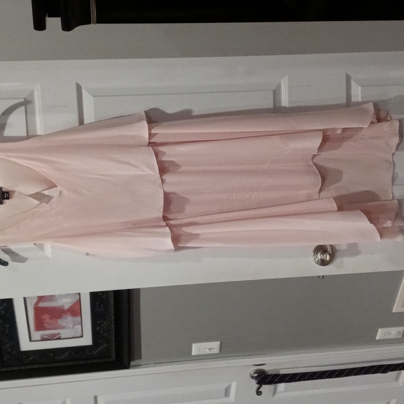 Spring/ summer high low silky dress - Picture 1 of 7